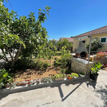 Apartmani Jasminka Vodice Exteriér fotografie