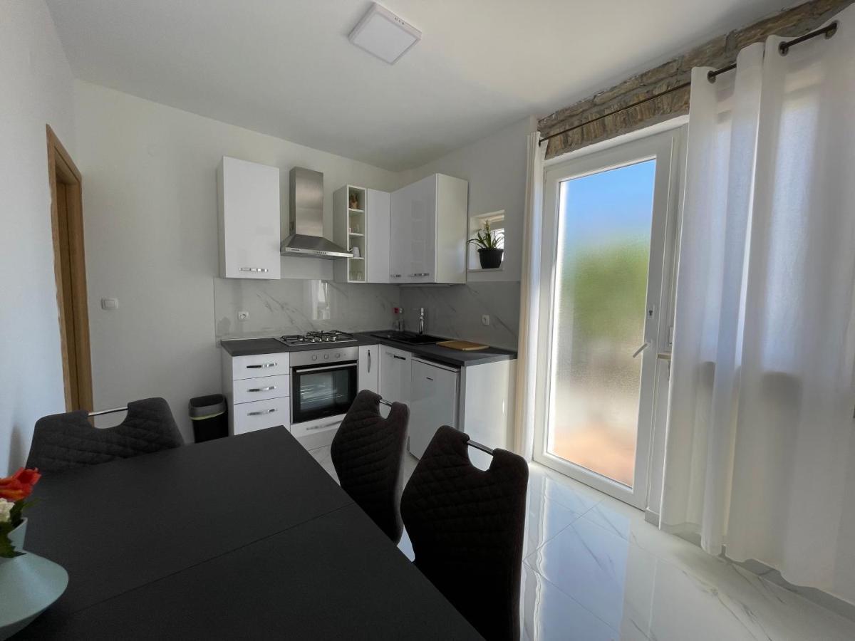 Apartmani Jasminka Vodice Exteriér fotografie