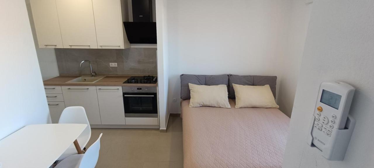 Apartmani Jasminka Vodice Exteriér fotografie
